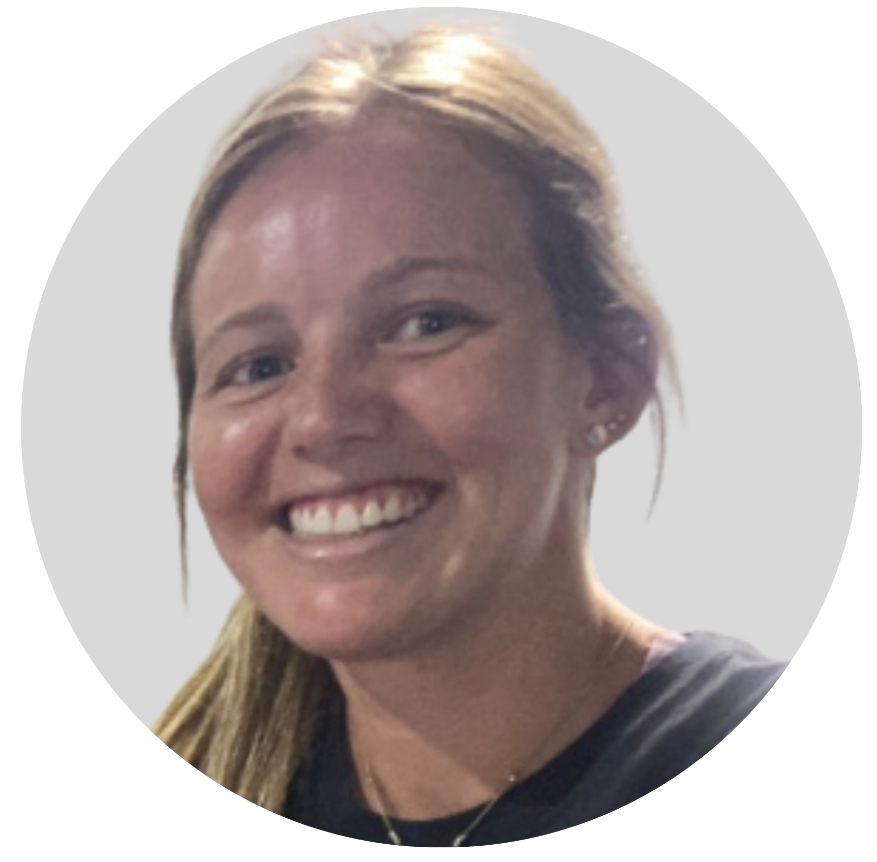 Sarah-F.-Circle image Cynthia Circle